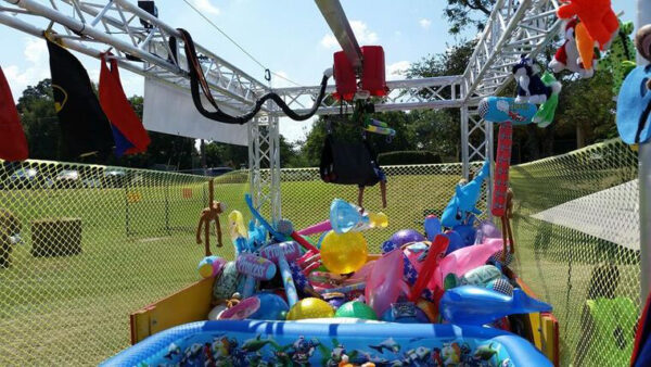 Giant Human Claw Game Rentals